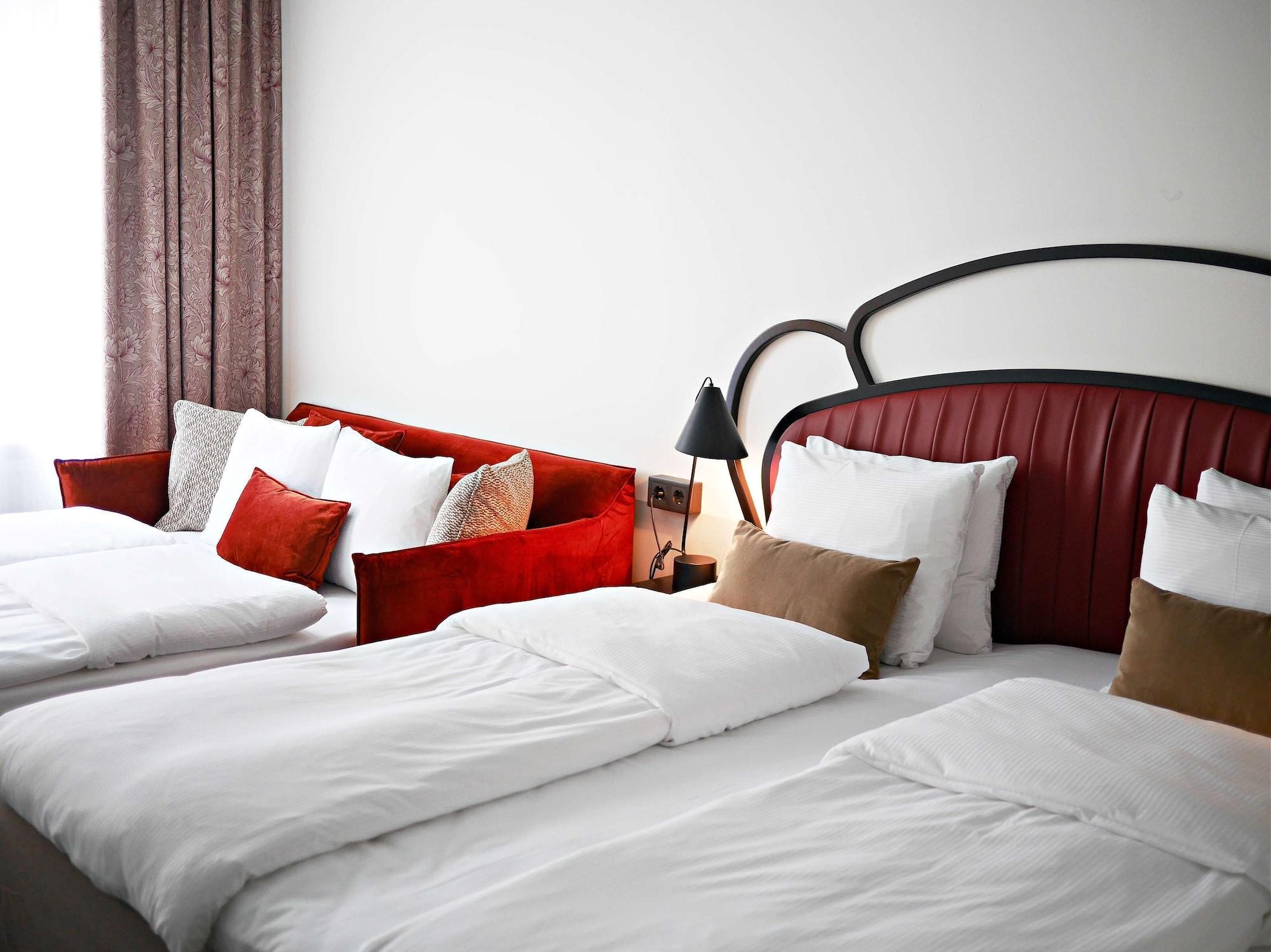 Hotel Gio; BW Signature Collection 솔나 외부 사진